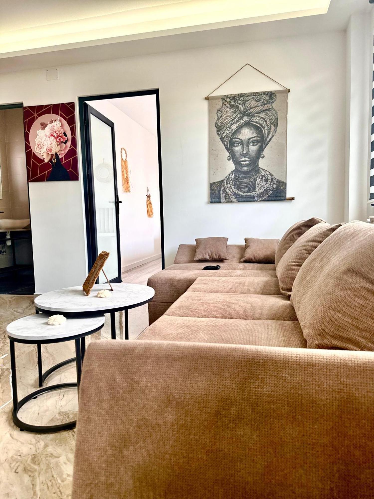 Amos Apartment-Ultracentral-Free Parking Κλουζ-Ναπόκα Εξωτερικό φωτογραφία