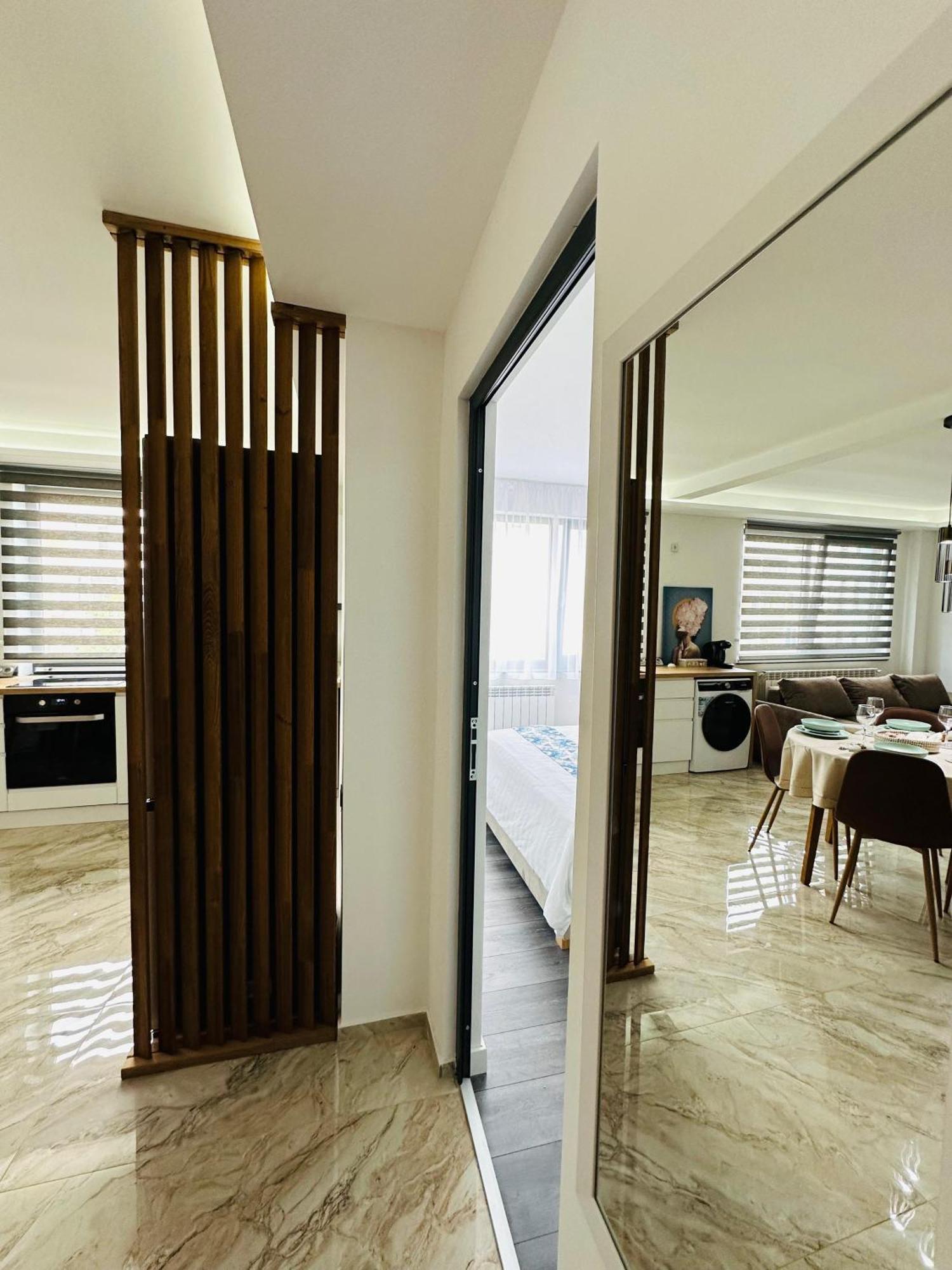 Amos Apartment-Ultracentral-Free Parking Κλουζ-Ναπόκα Εξωτερικό φωτογραφία