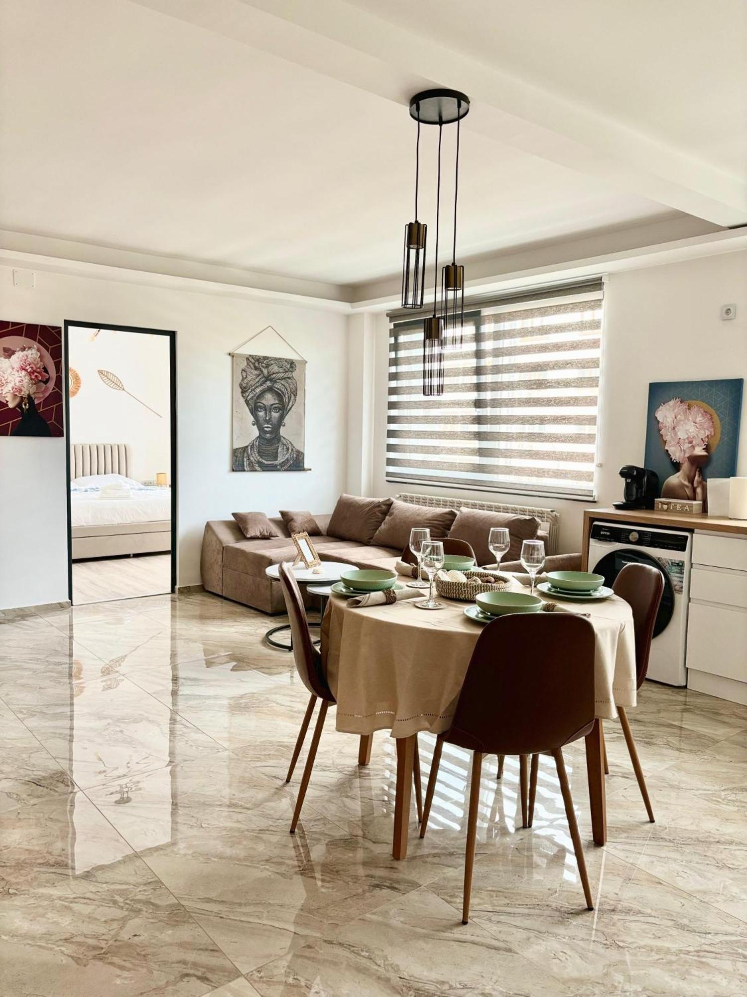 Amos Apartment-Ultracentral-Free Parking Κλουζ-Ναπόκα Εξωτερικό φωτογραφία